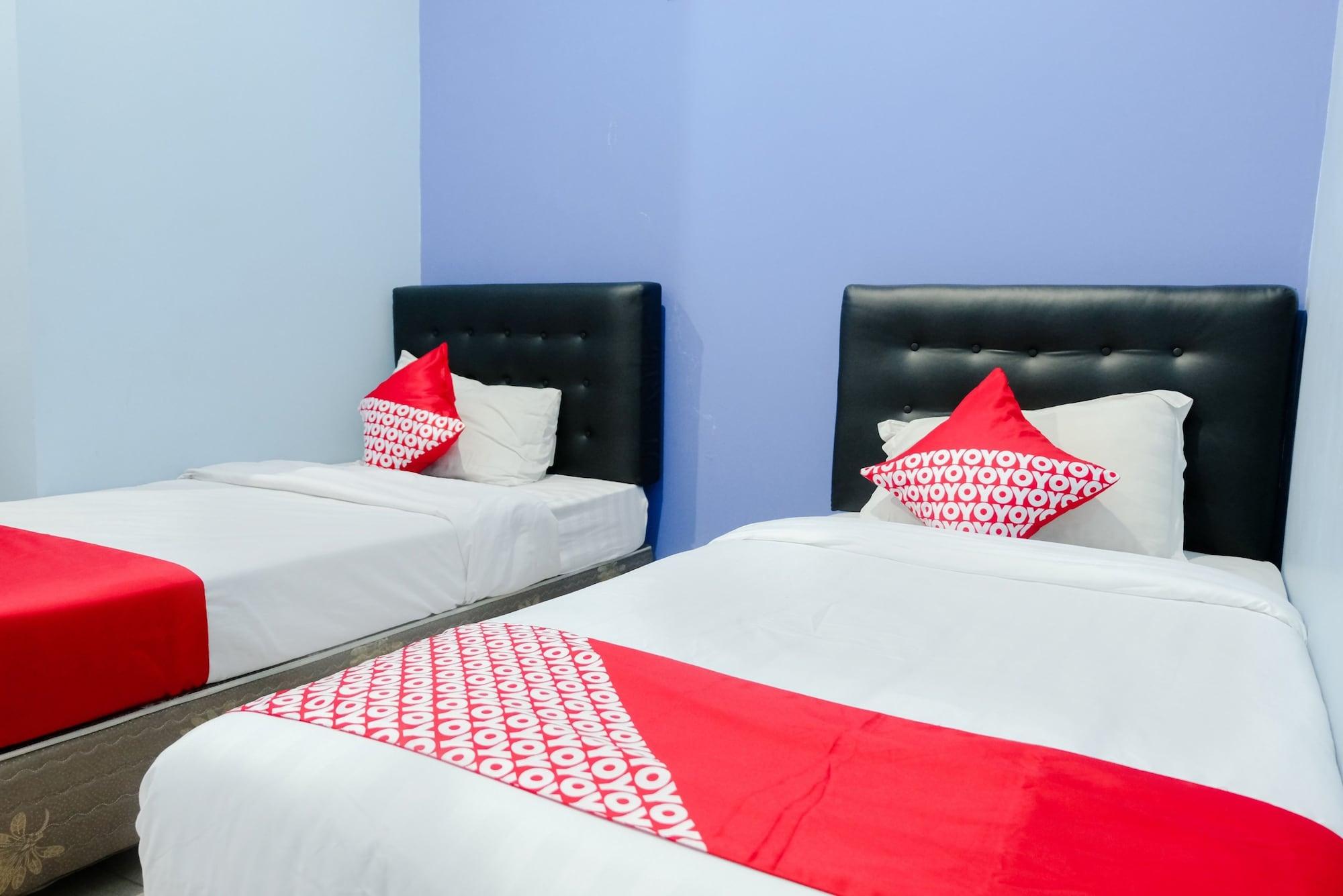 Oyo 778 Amalia Hotel 2*