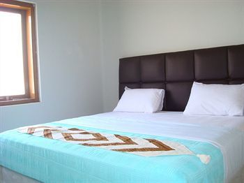 Hotel Oyo 778 Amalia Malang